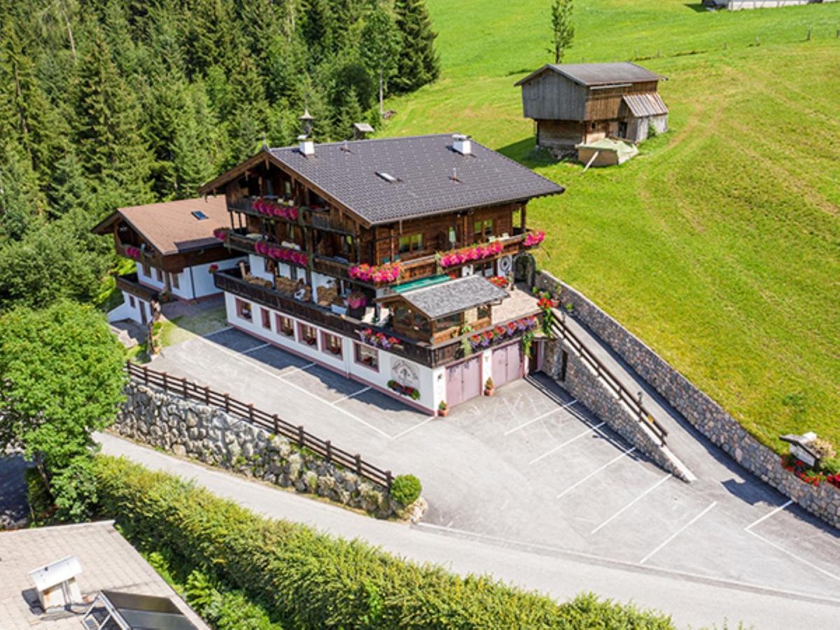 Bergwald Apartment *